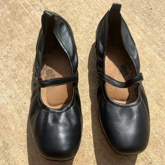 Taos. 7.5 Babble Mary Jane in Black - Picture 3 of 15